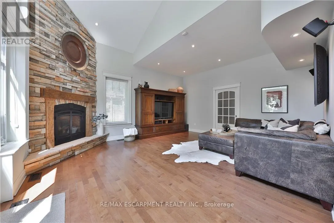 4071 MELBA PLACE