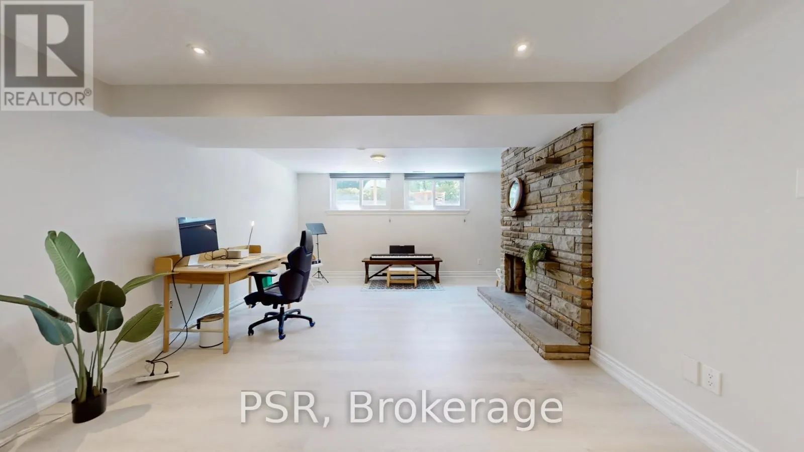 1554 RANDOR DRIVE