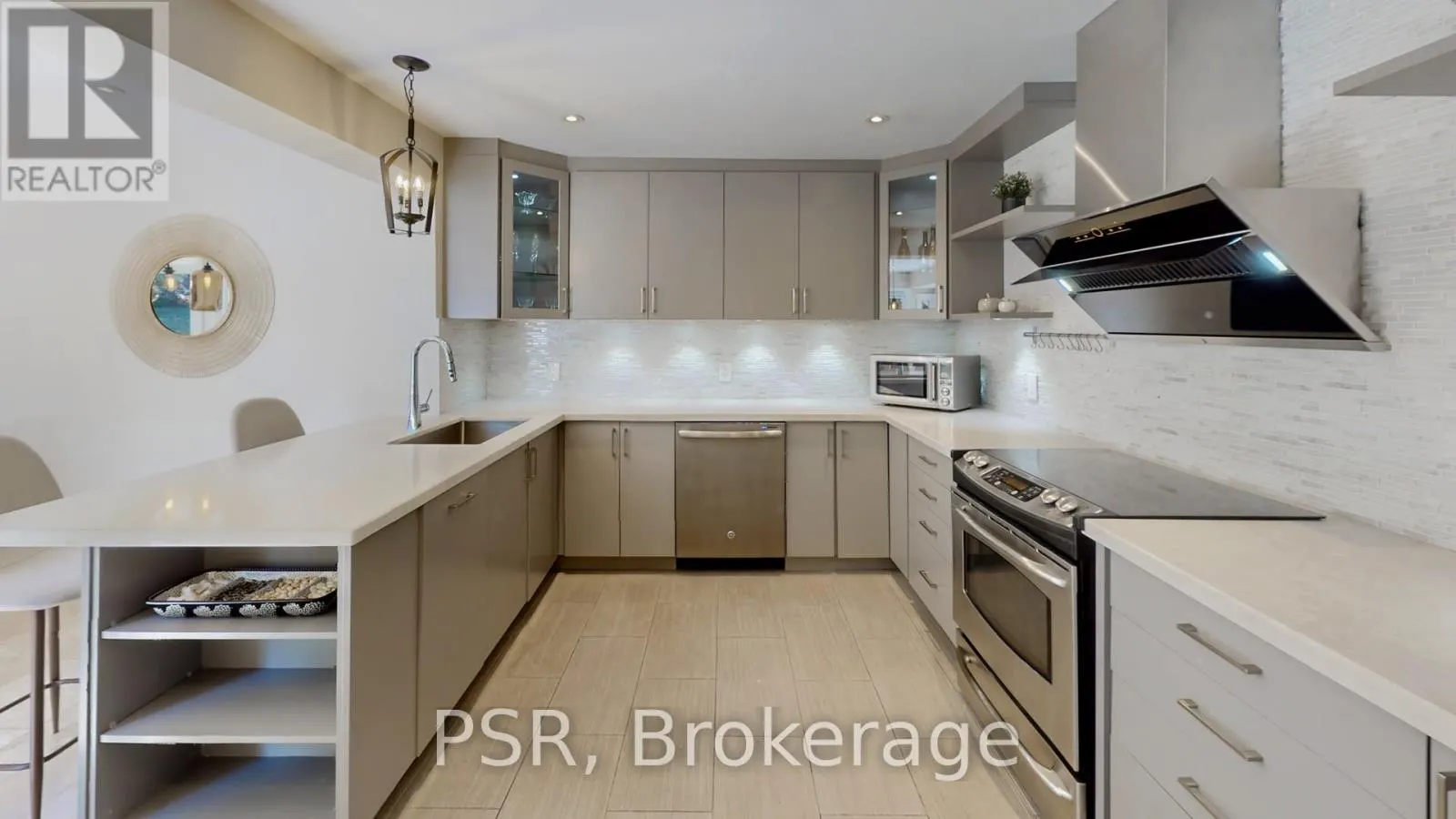 1554 RANDOR DRIVE