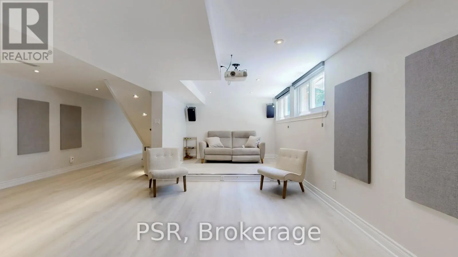 1554 RANDOR DRIVE