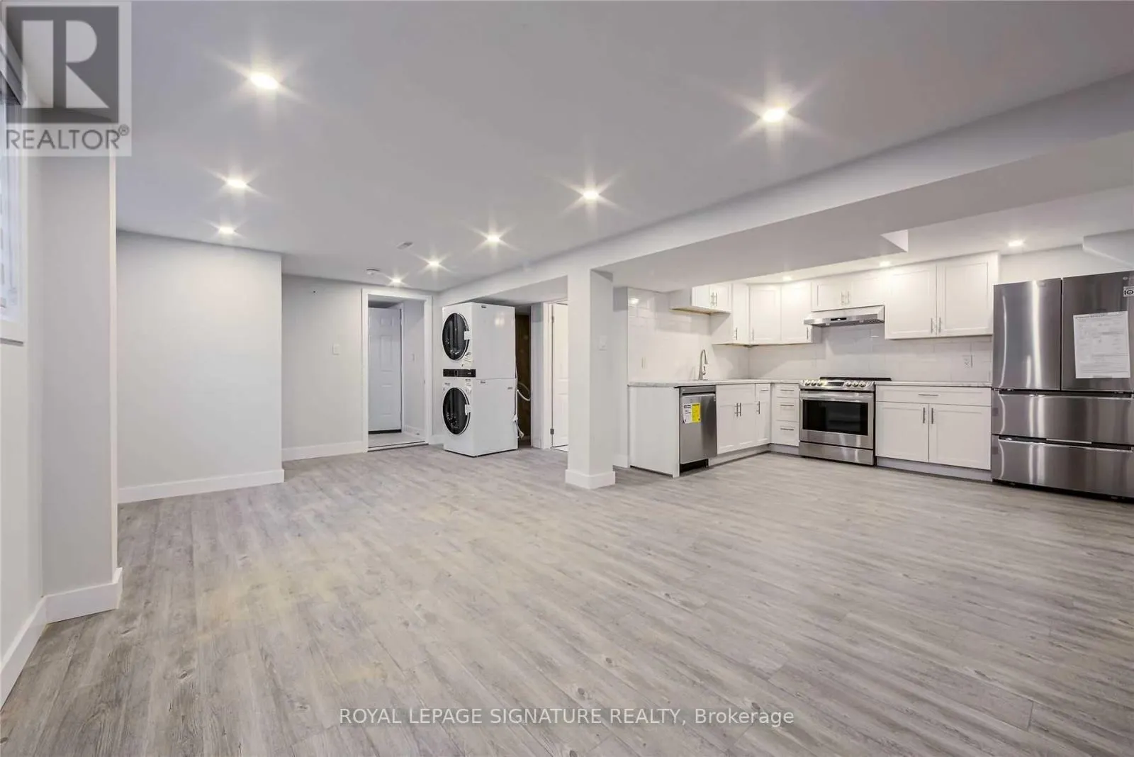 LOWER - 1205 GAINSBOROUGH DRIVE