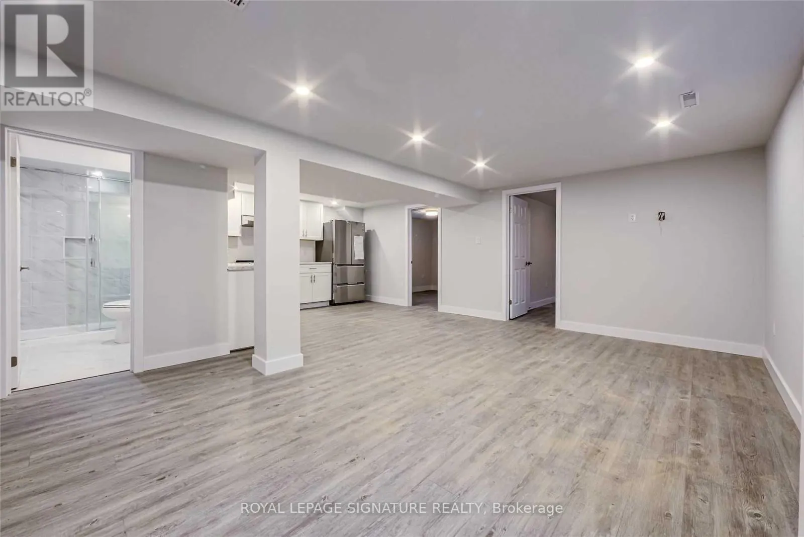 LOWER - 1205 GAINSBOROUGH DRIVE