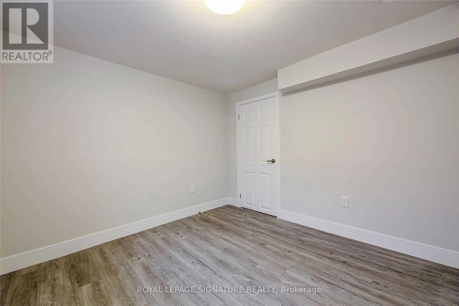 LOWER - 1205 GAINSBOROUGH DRIVE