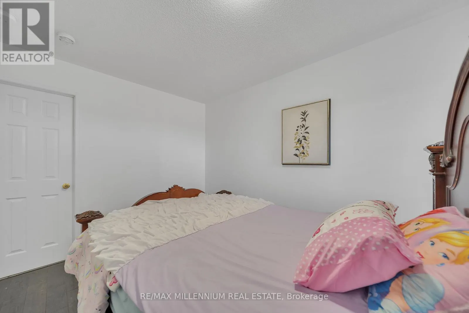 86 COOKVIEW DRIVE