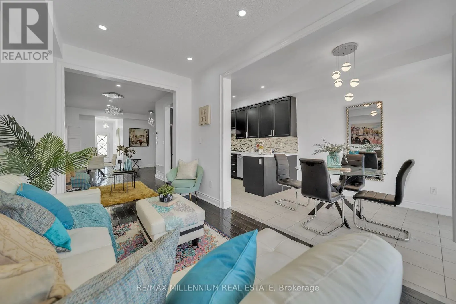 86 COOKVIEW DRIVE