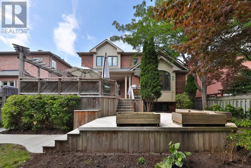 1212 GRACE DRIVE