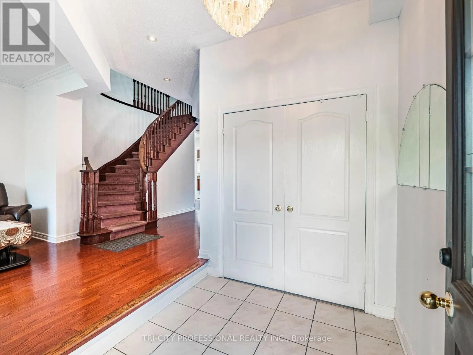 26 TANGLERIDGE BOULEVARD