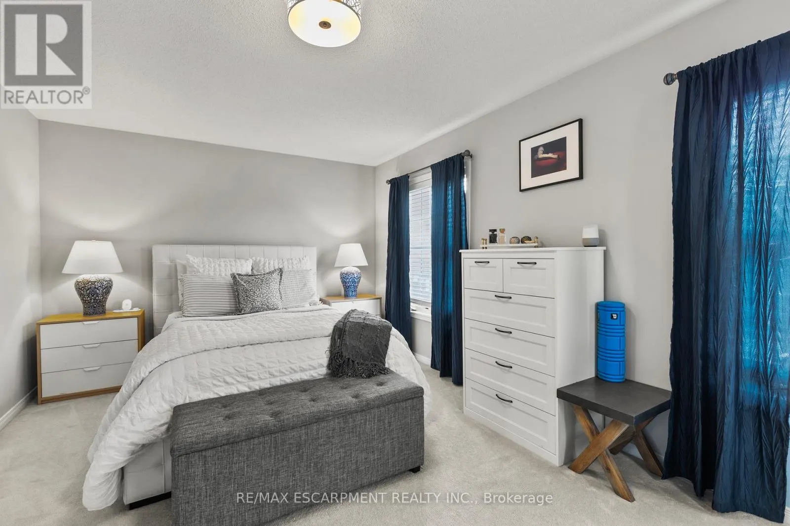22 - 4823 THOMAS ALTON BOULEVARD E