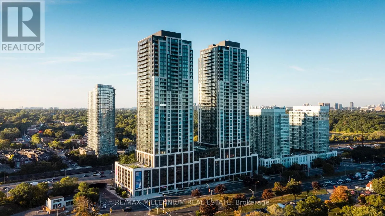 3205 - 1928 LAKESHORE BOULEVARD W