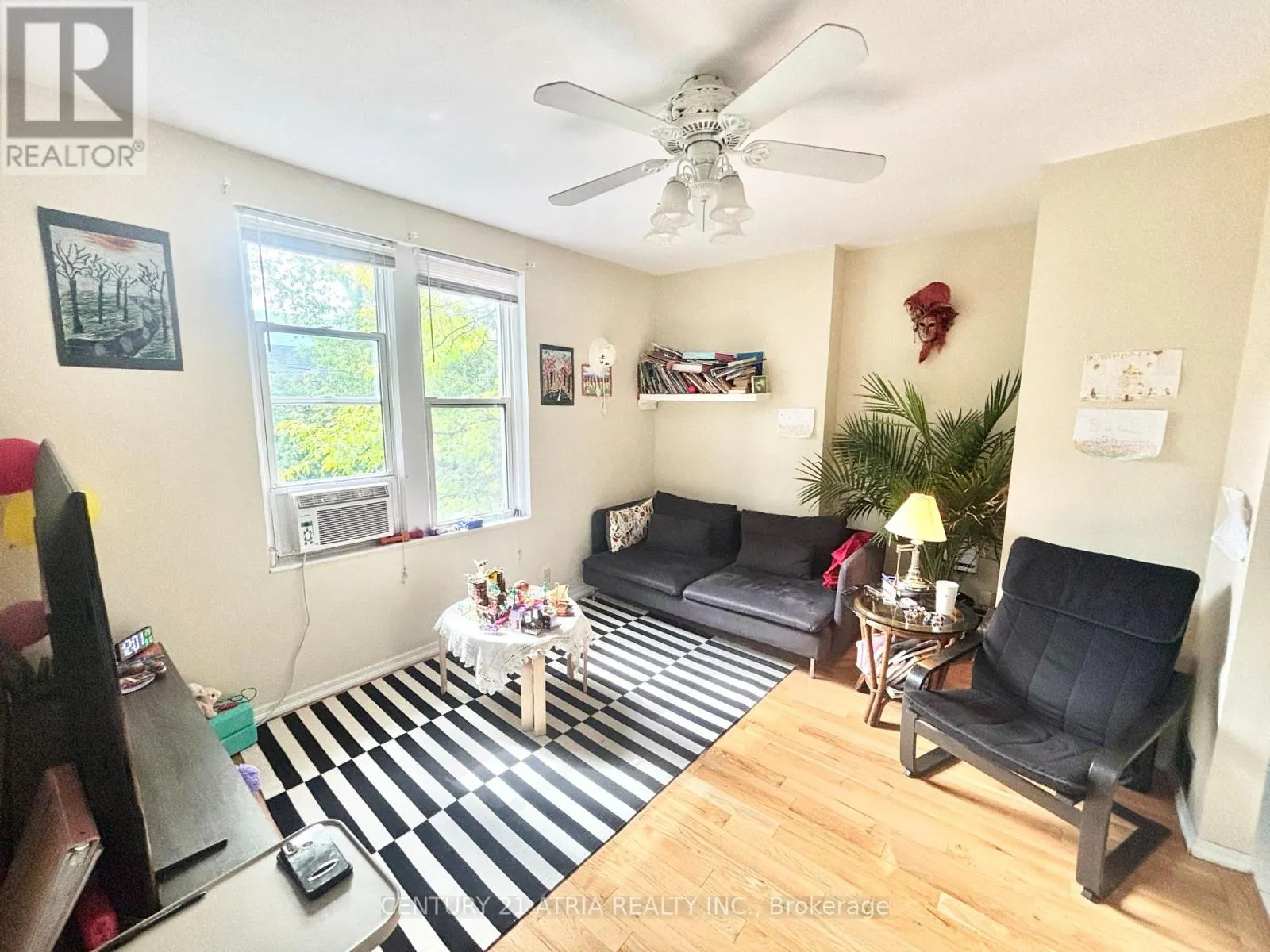 442 RUNNYMEDE ROAD