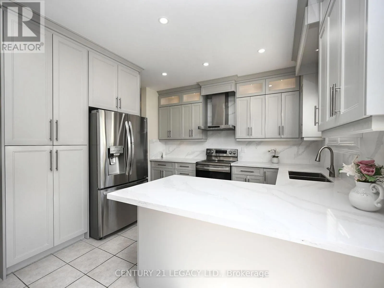 3 BOWSFIELD DRIVE