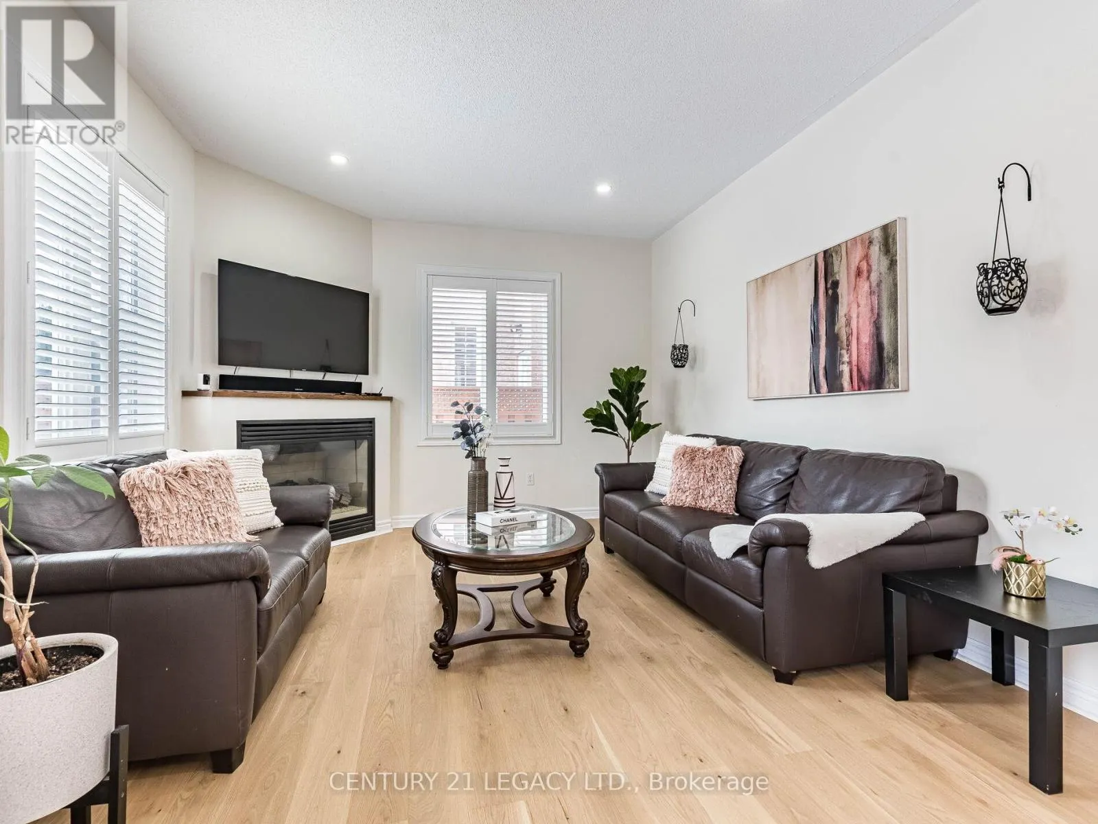 3 BOWSFIELD DRIVE