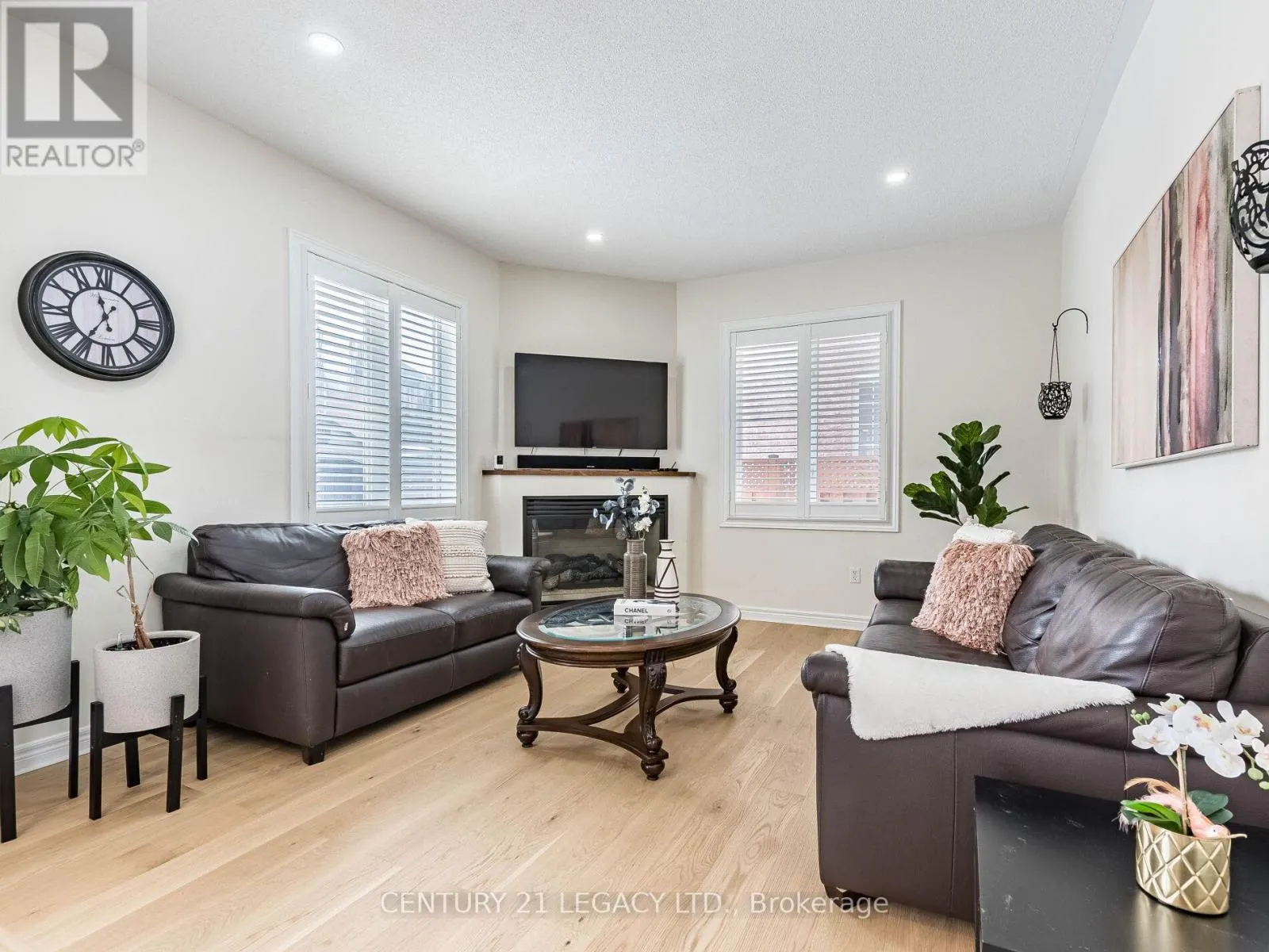 3 BOWSFIELD DRIVE