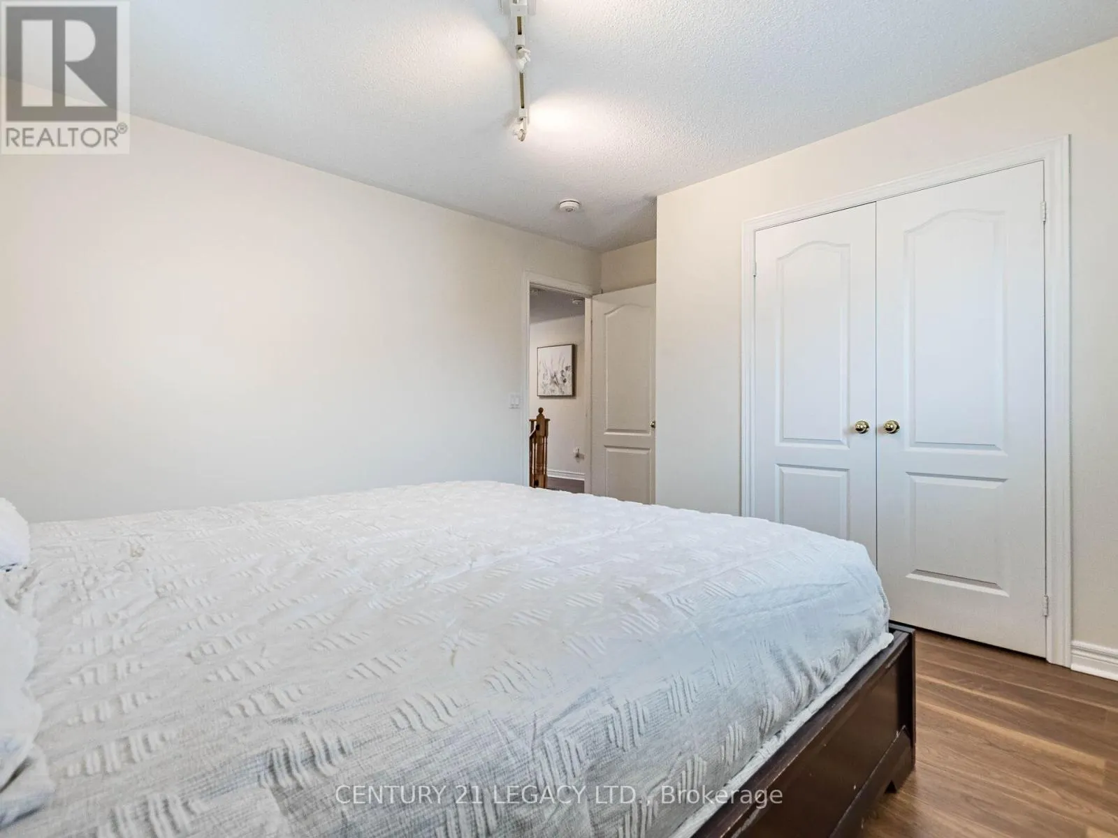 3 BOWSFIELD DRIVE