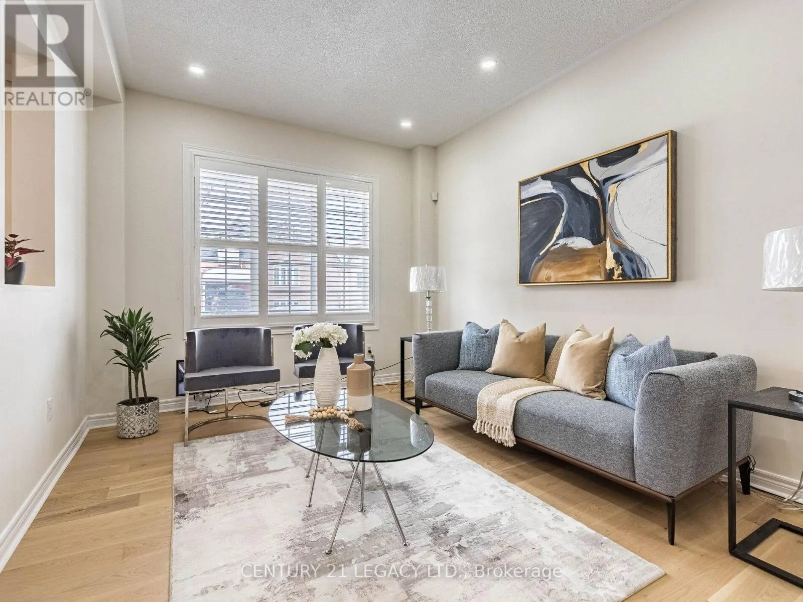 3 BOWSFIELD DRIVE