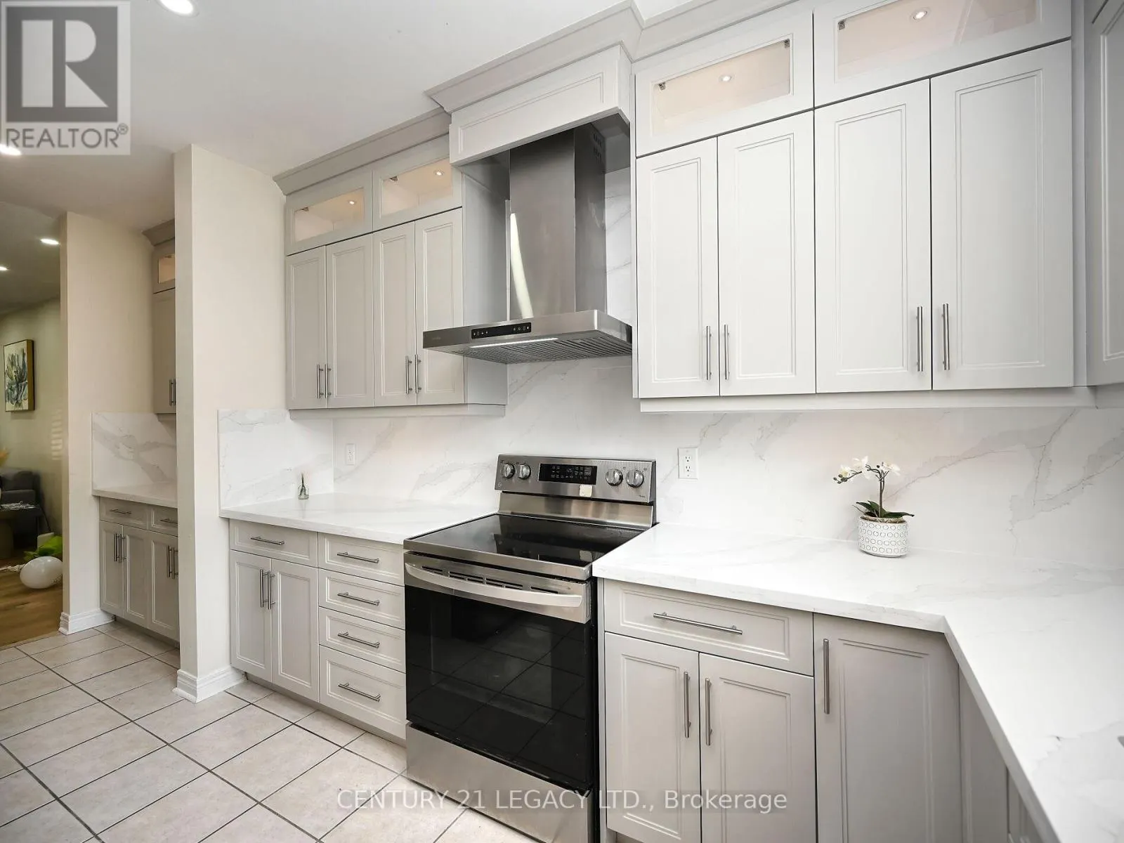3 BOWSFIELD DRIVE