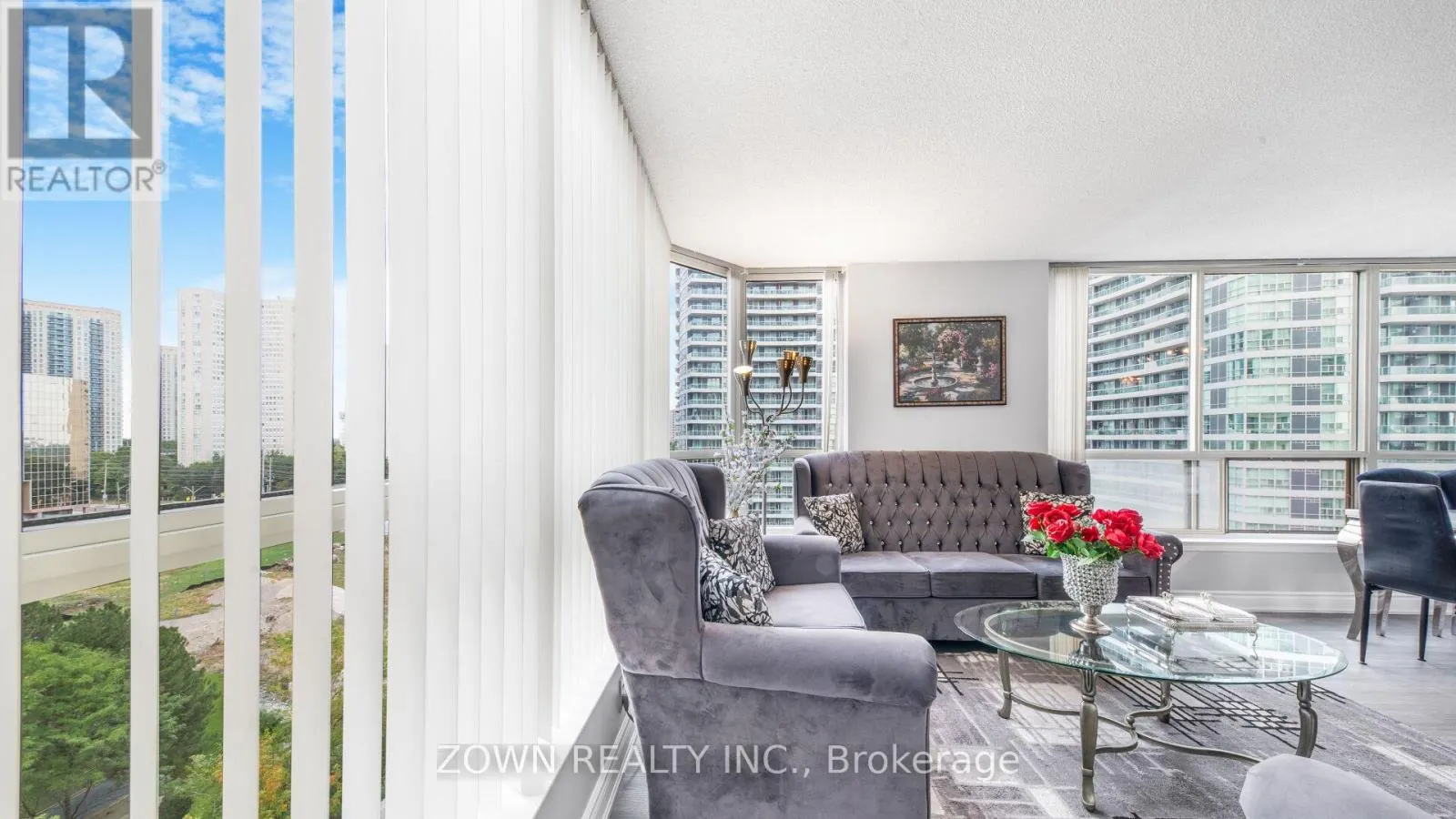 805 - 55 ELM DRIVE W
