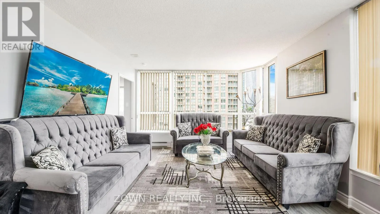 805 - 55 ELM DRIVE W