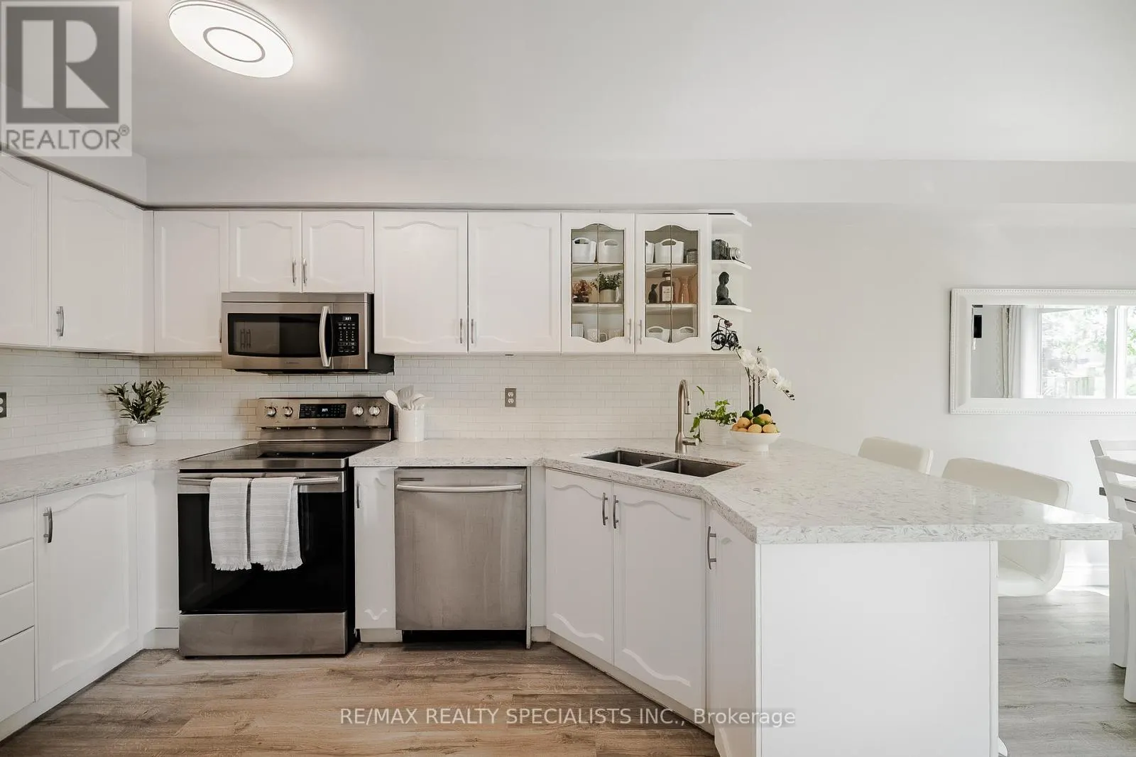 250 - 9800 MCLAUGHLIN ROAD