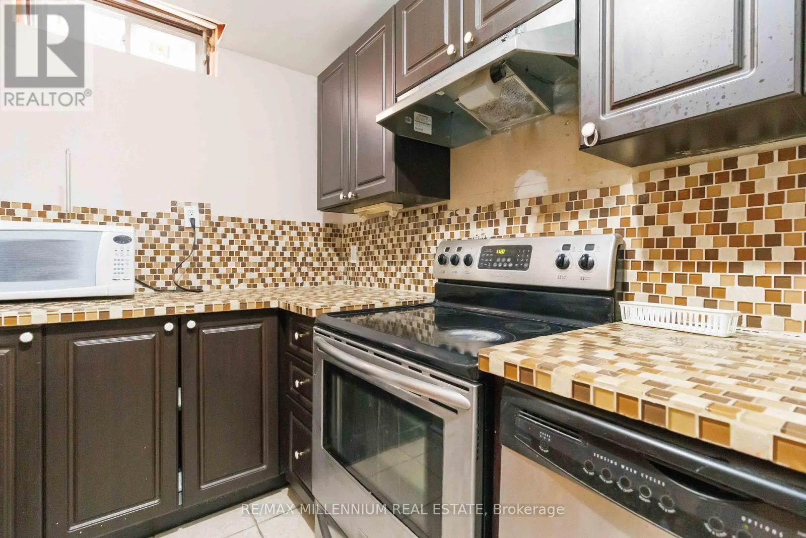 BSMT - 6575 ALDERWOOD TRAIL