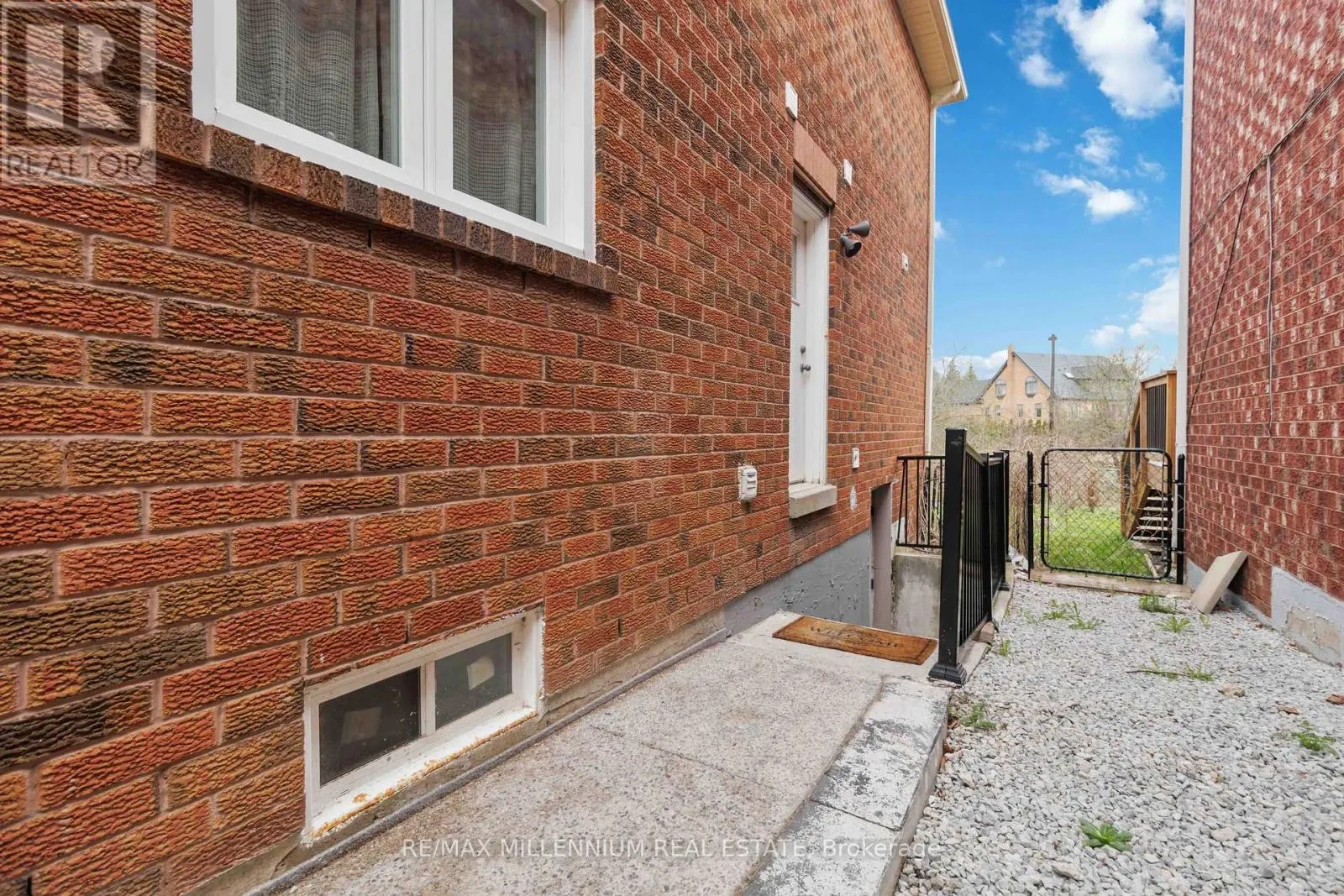 BSMT - 6575 ALDERWOOD TRAIL
