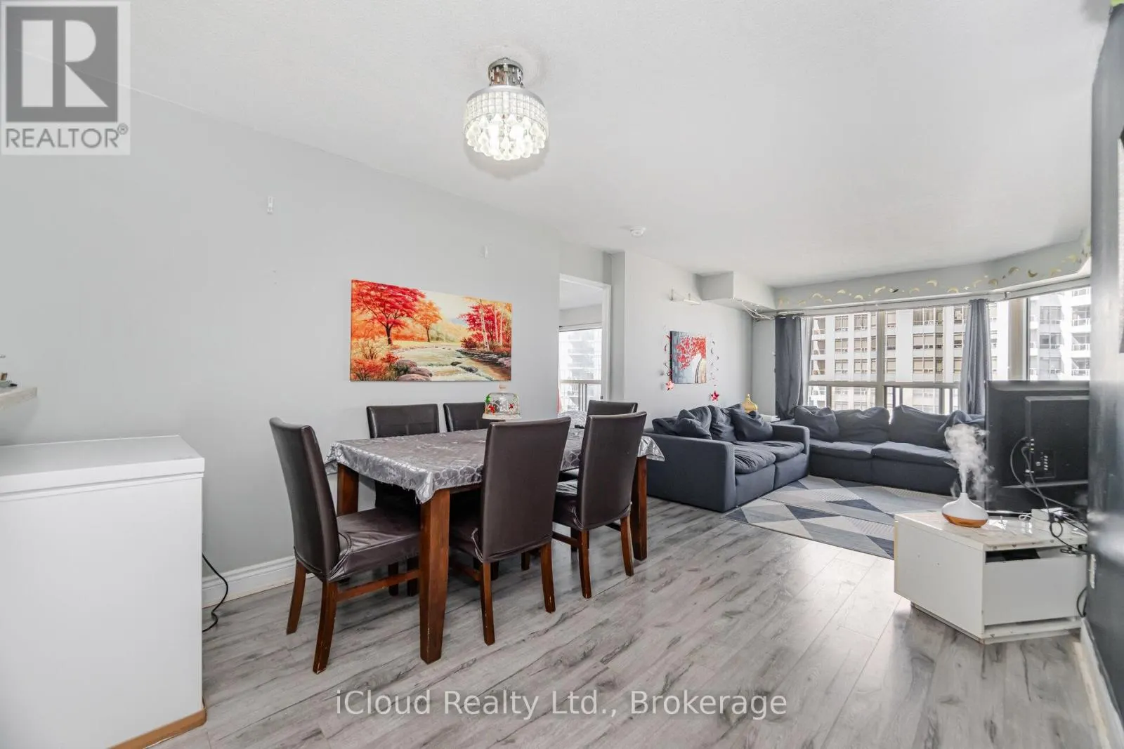 1907 - 325 WEBB DRIVE