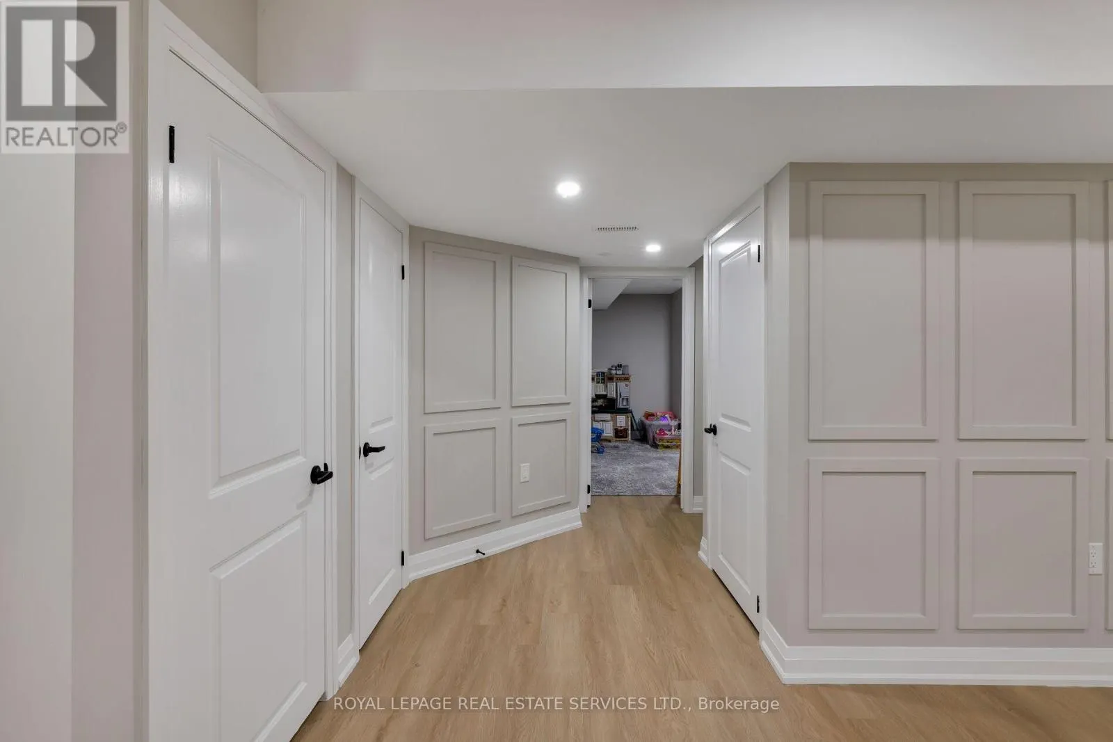 2202 BROOKHAVEN CRESCENT