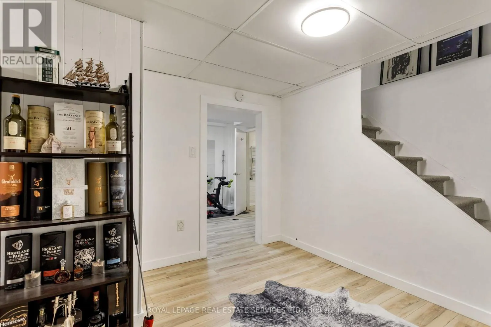 2430 REDFERN ROAD