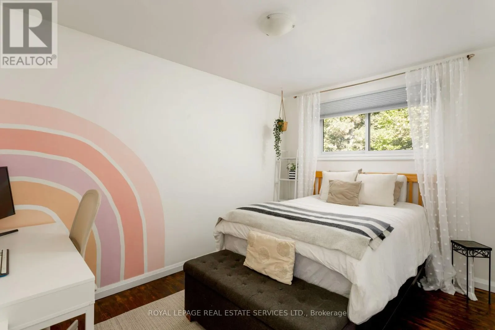 2430 REDFERN ROAD