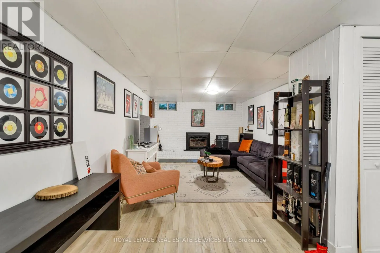 2430 REDFERN ROAD