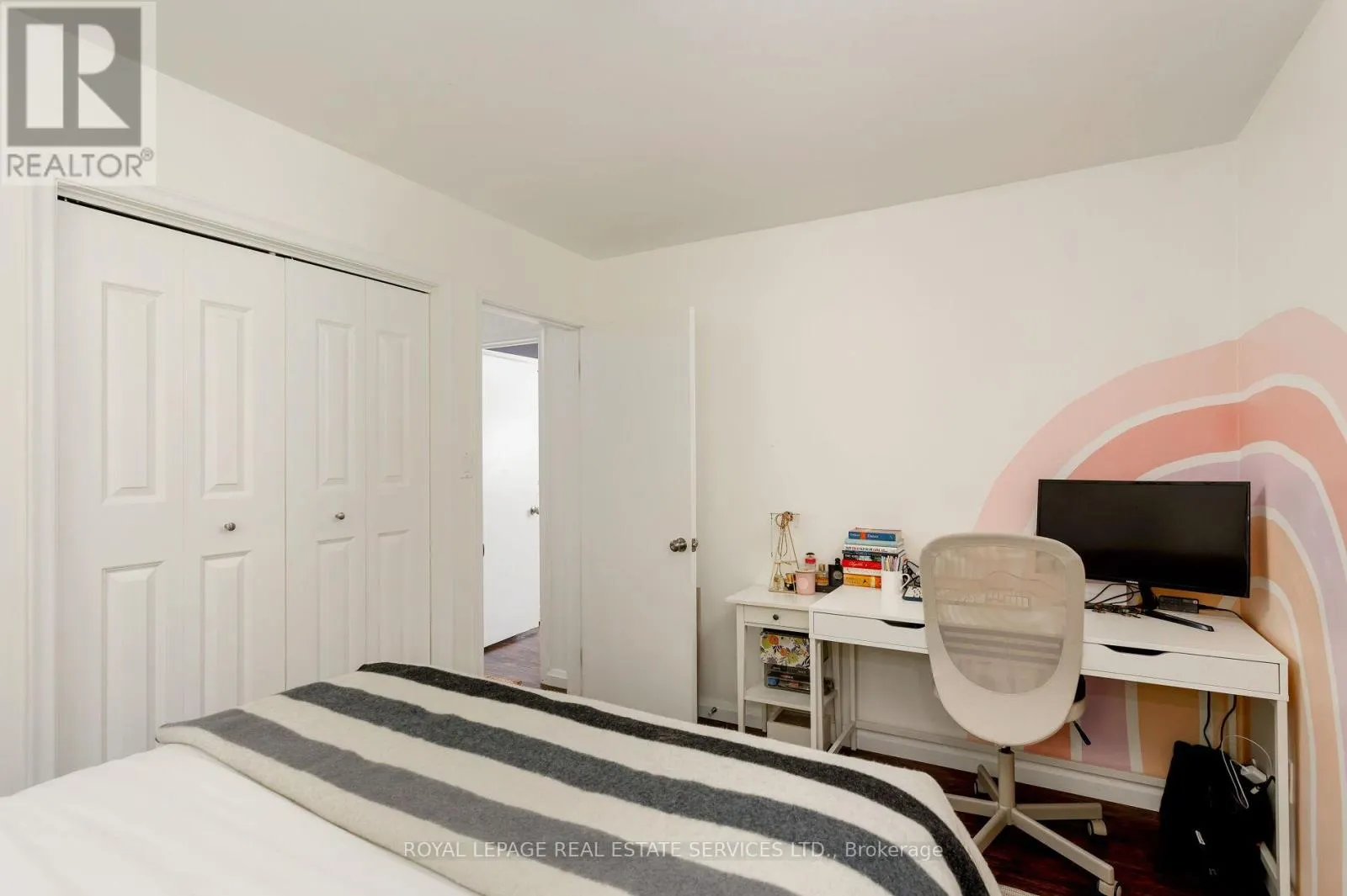 2430 REDFERN ROAD
