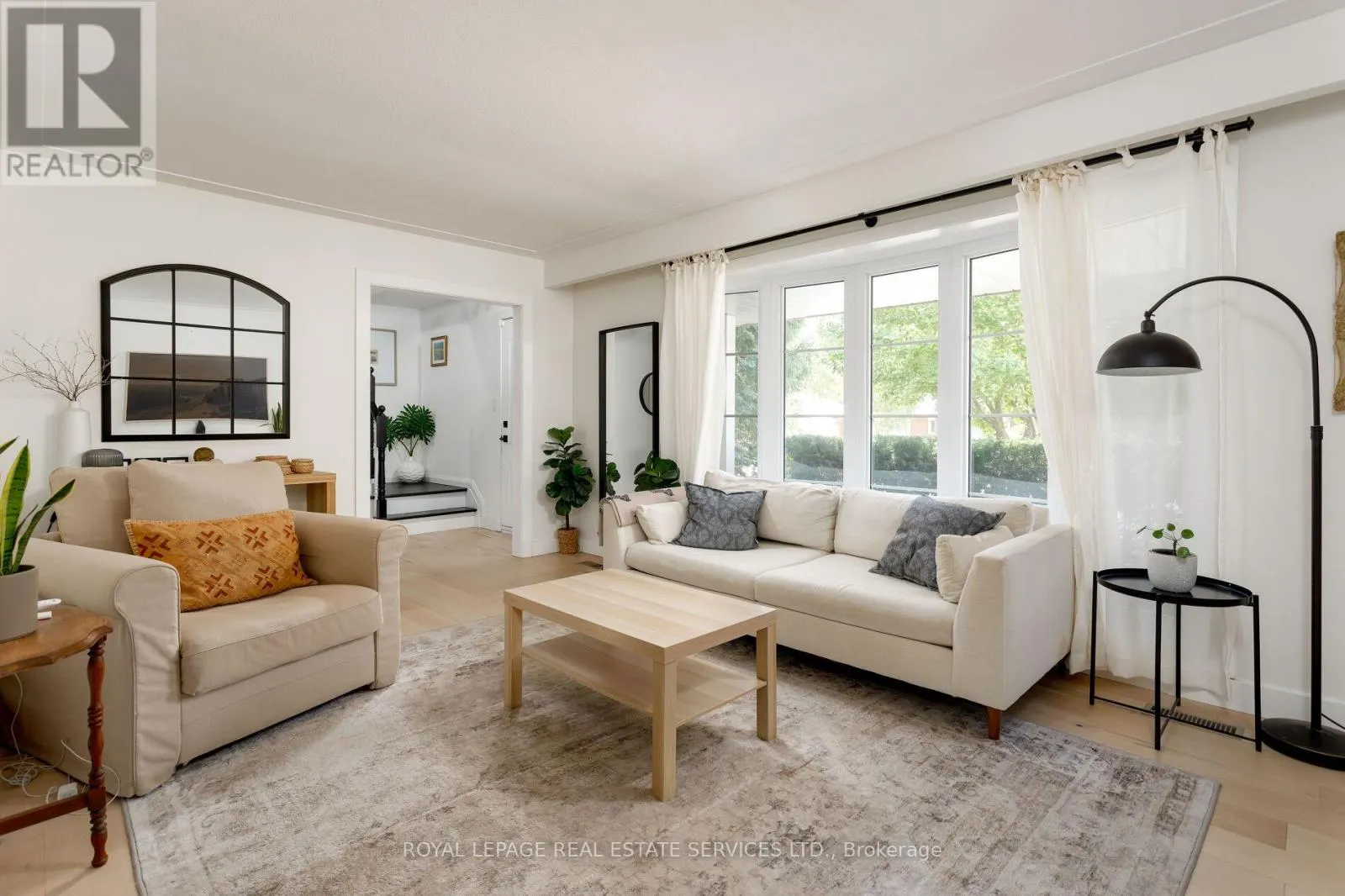 2430 REDFERN ROAD