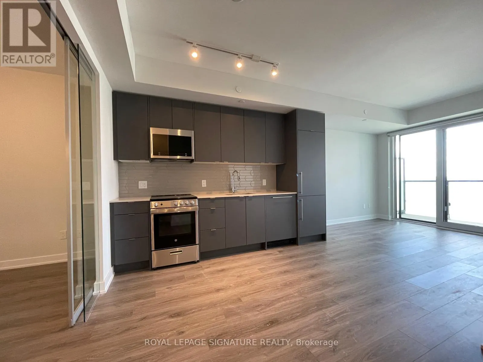 1803 - 4130 PARKSIDE VILLAGE DRIVE