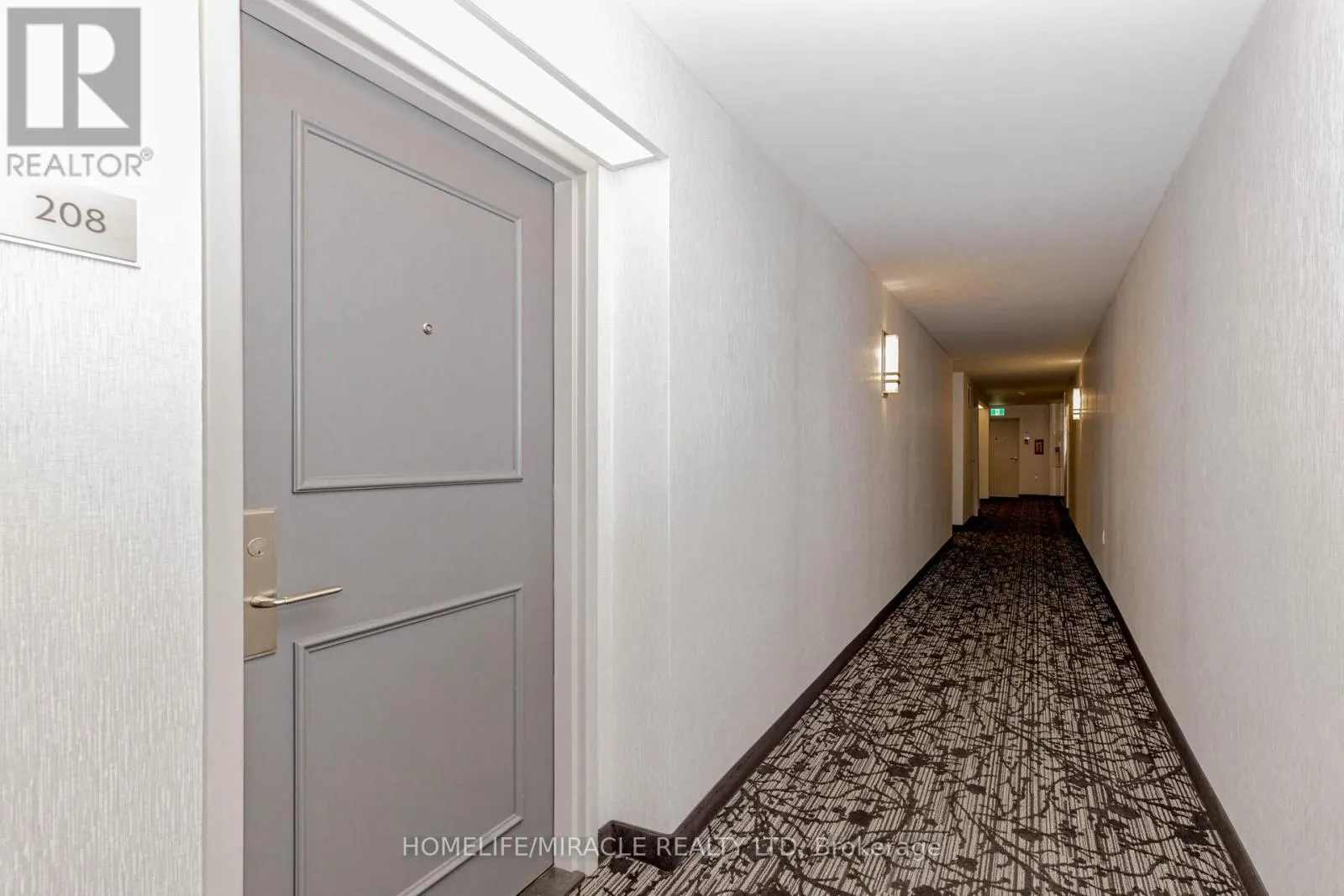 208 - 25 FAIRVIEW ROAD W