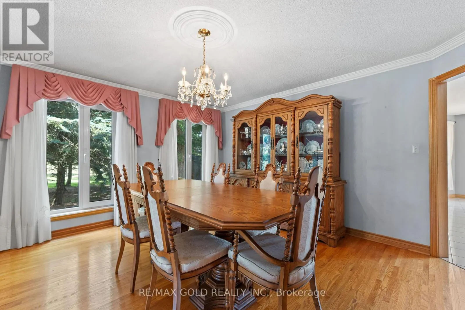 8 RYCKMAN LANE