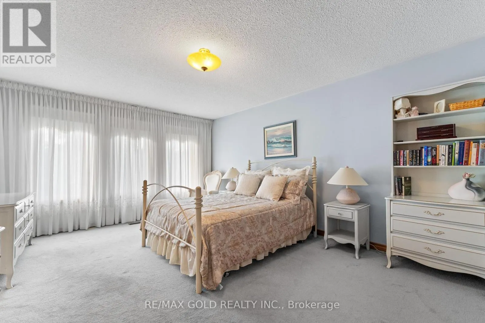 8 RYCKMAN LANE
