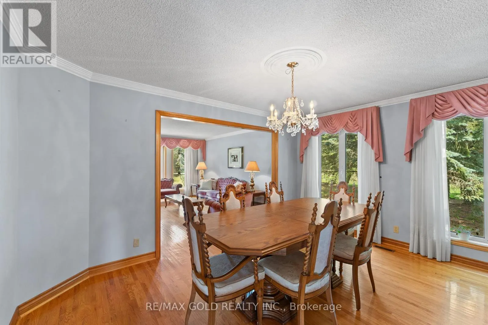 8 RYCKMAN LANE