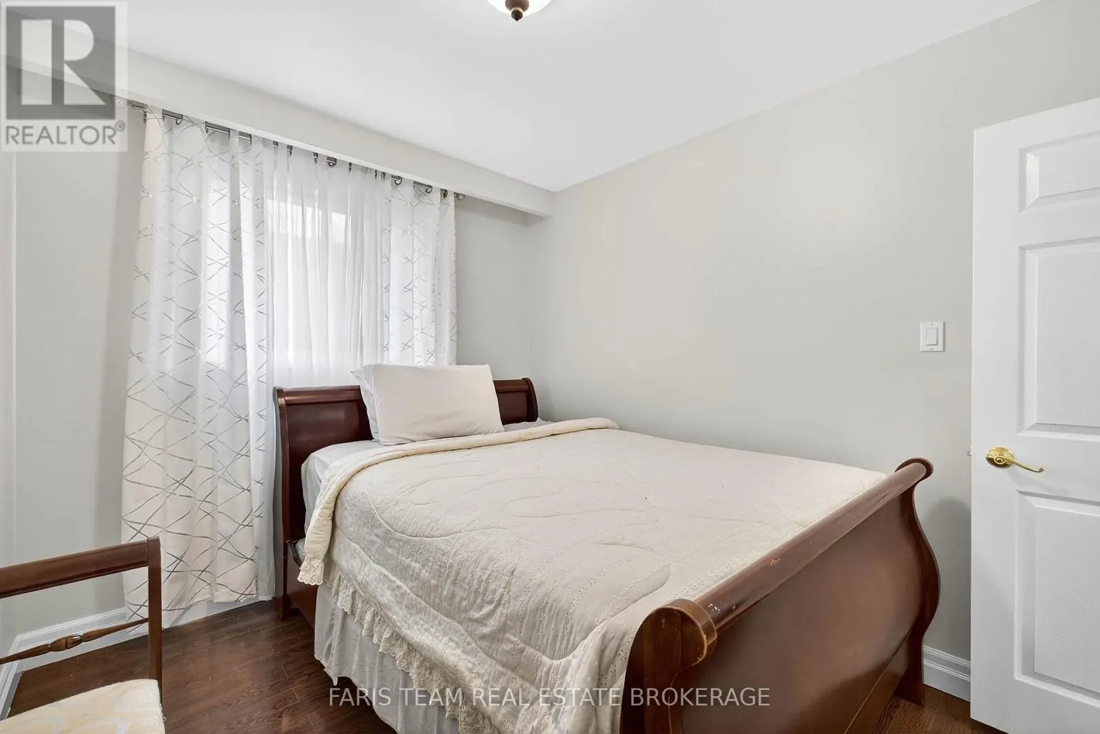 38 COLLINGDALE ROAD