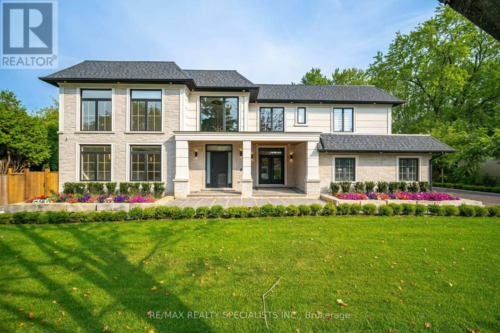 2014 LAKESHORE ROAD W