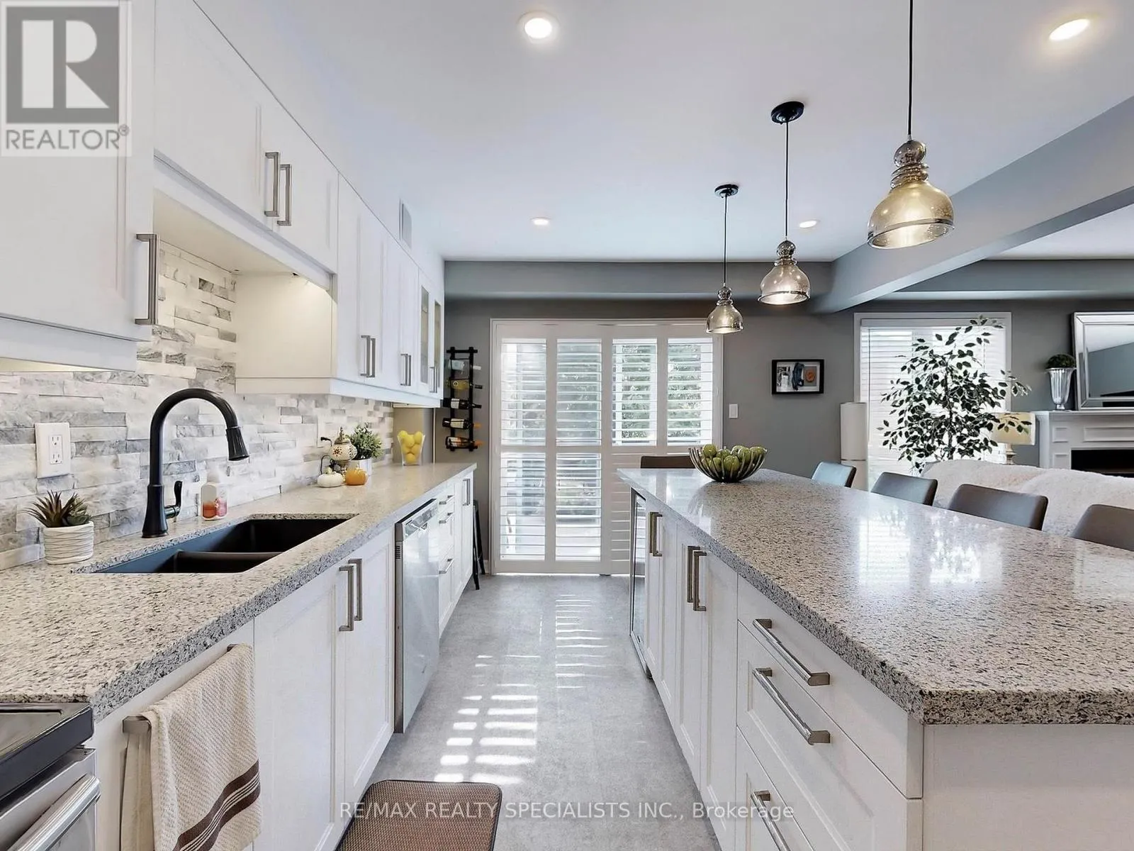 1166 COSTIGAN ROAD