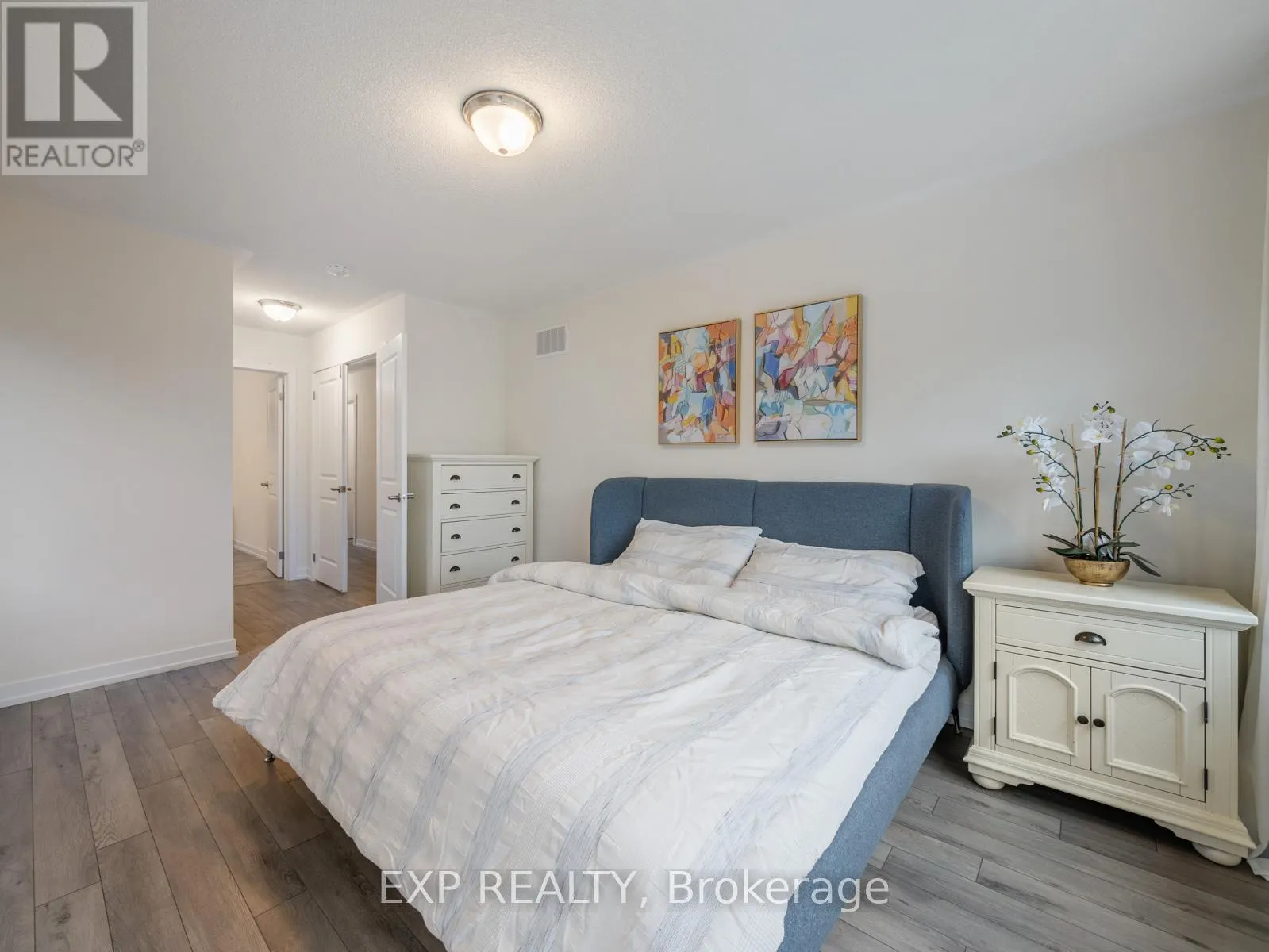1476 ROSE WAY
