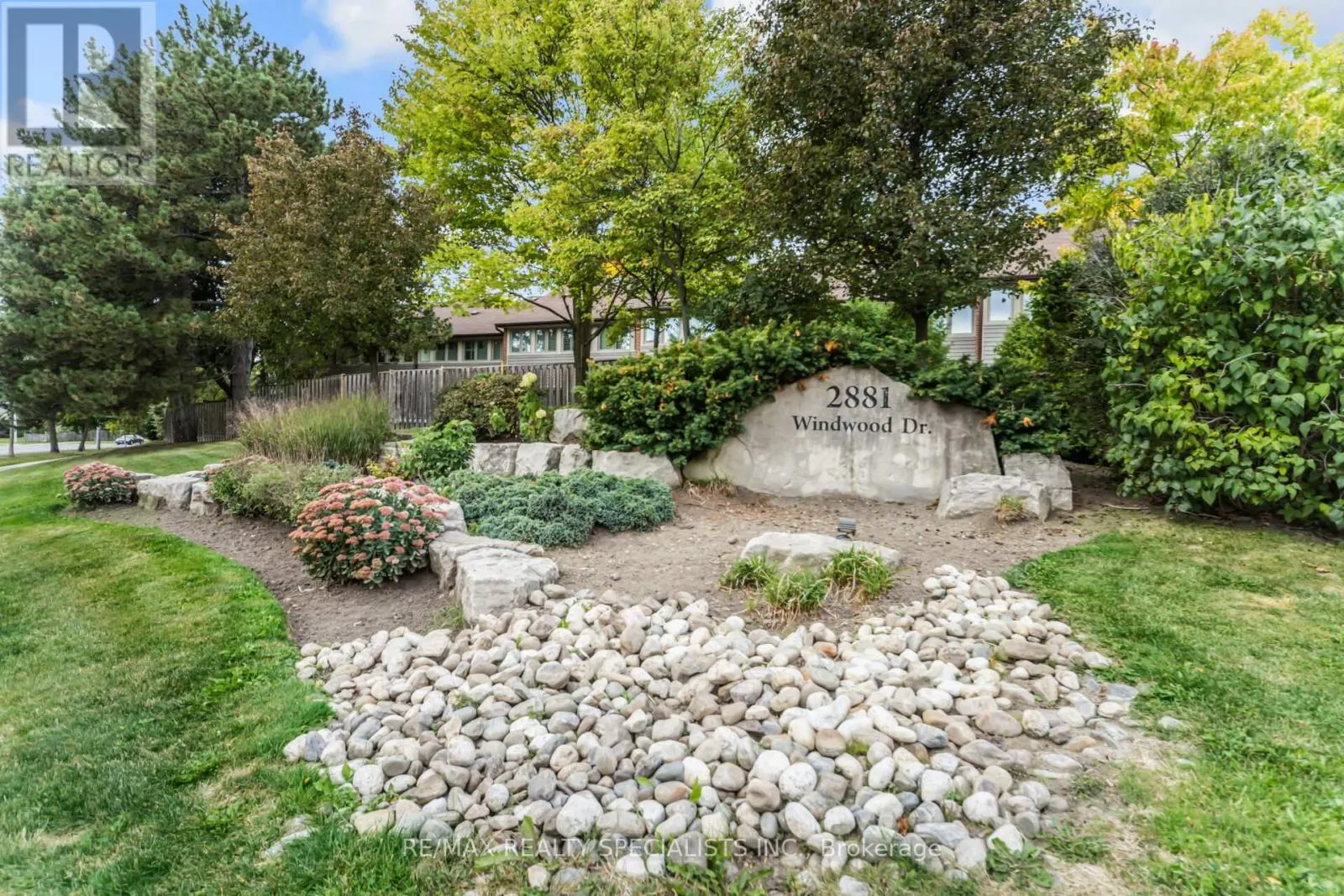 32 - 2881 WINDWOOD DRIVE