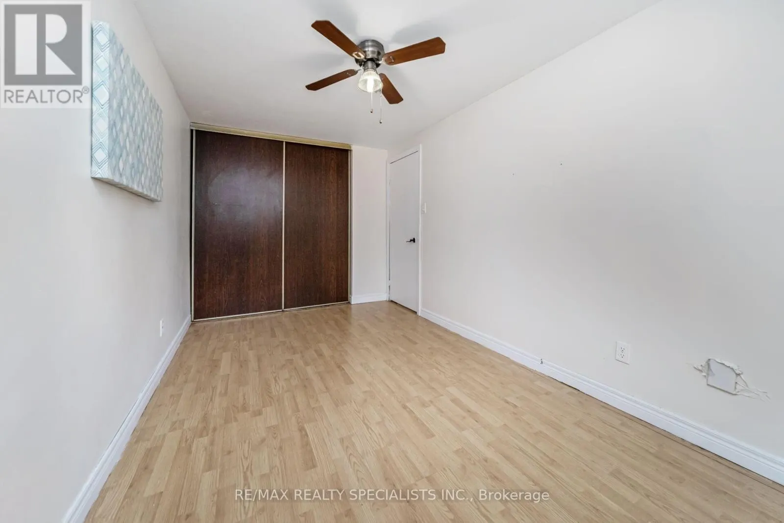 32 - 2881 WINDWOOD DRIVE