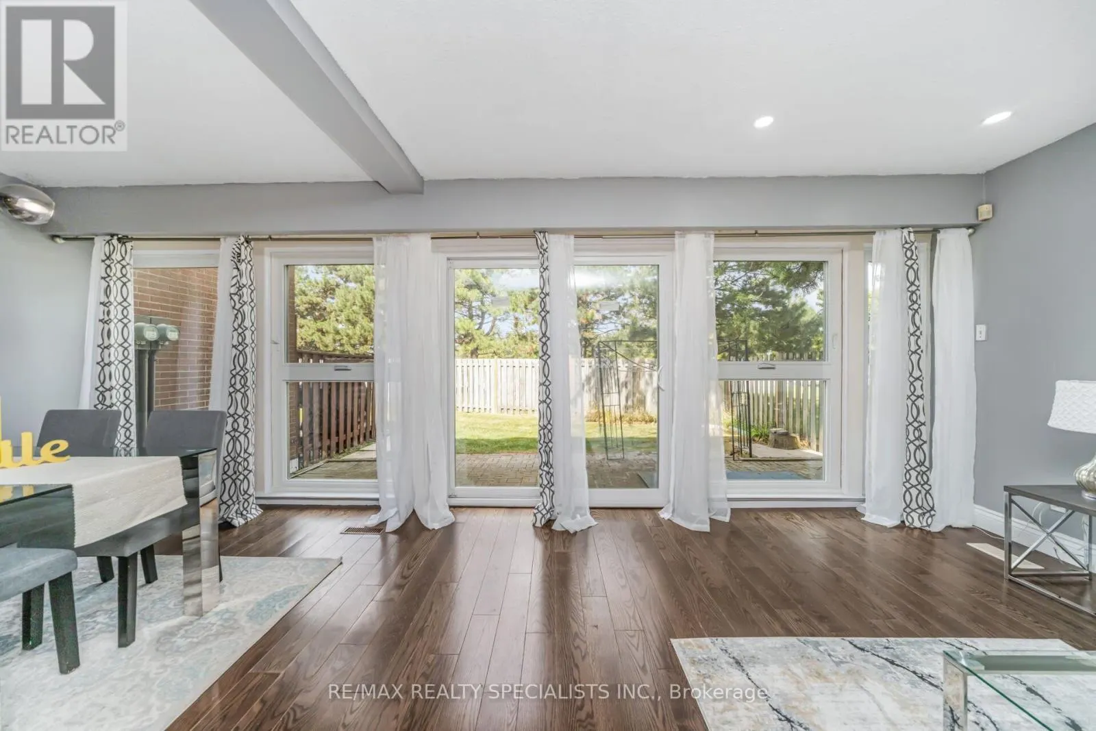 32 - 2881 WINDWOOD DRIVE