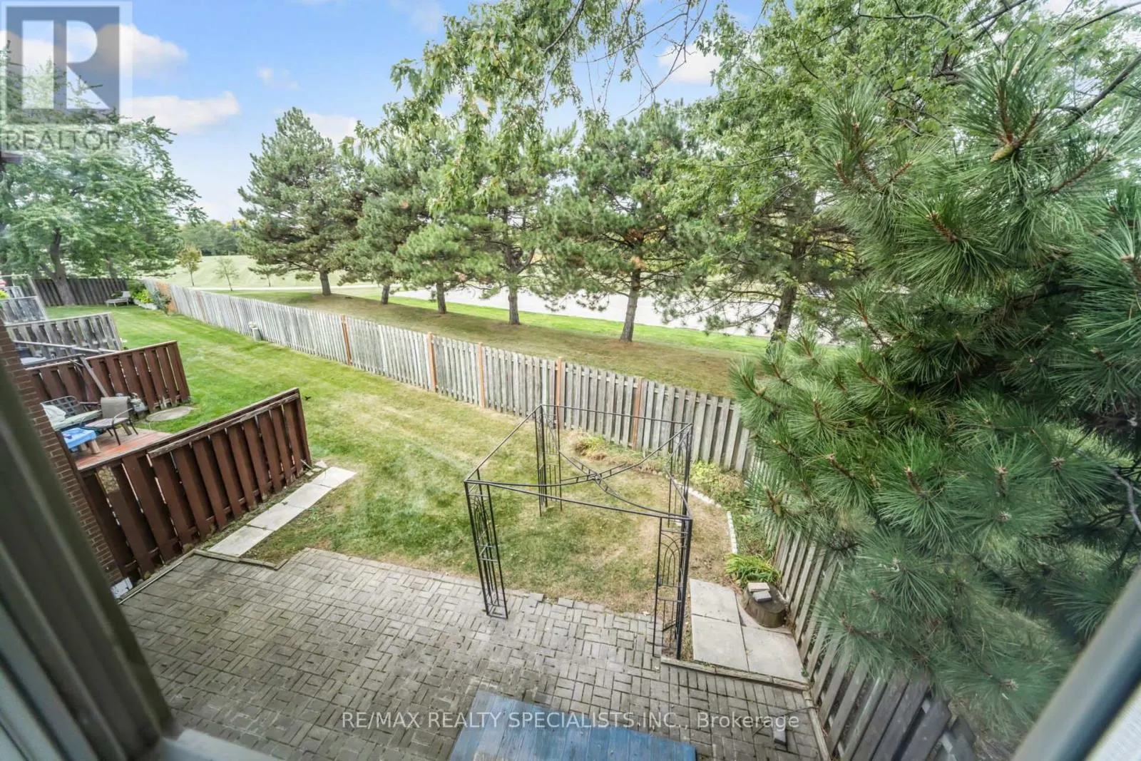 32 - 2881 WINDWOOD DRIVE