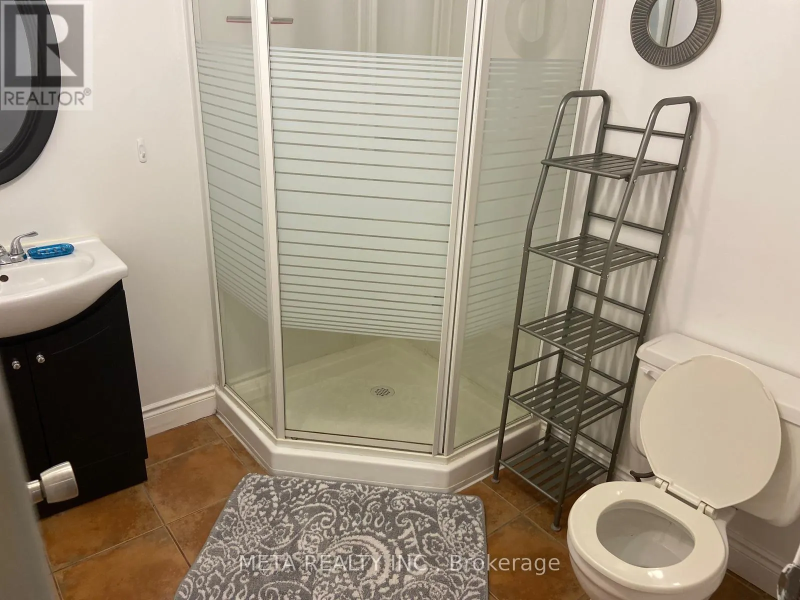 (BACHELOR BASEMENT APT) - 1150 JAMESWAY BOULEVARD
