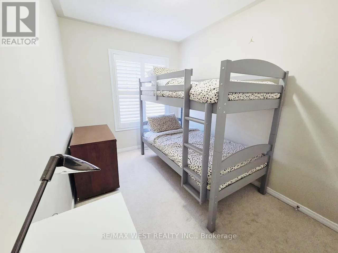 ROOM - 7208 TRIUMPH LANE