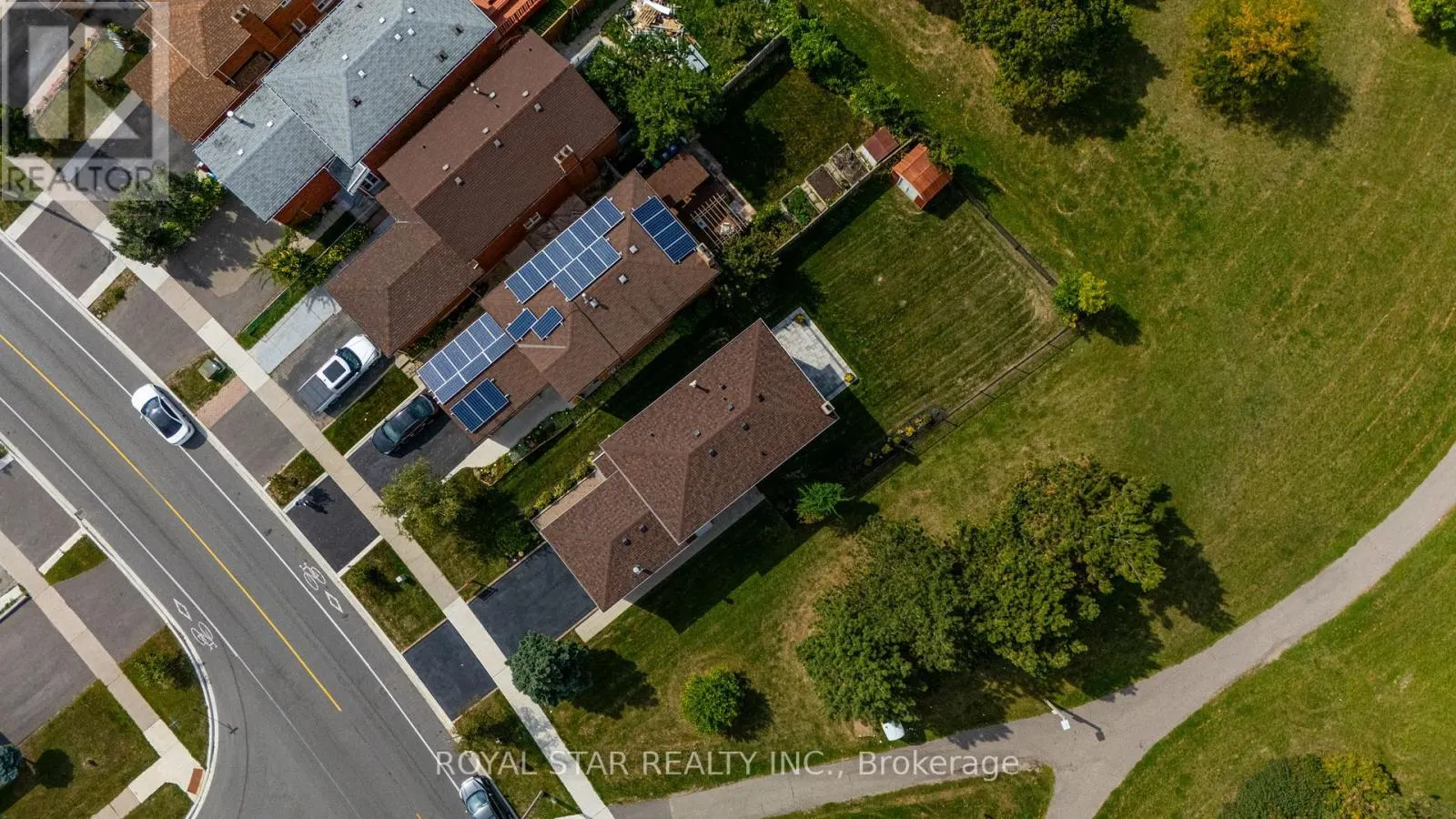 42 KINGKNOLL DRIVE