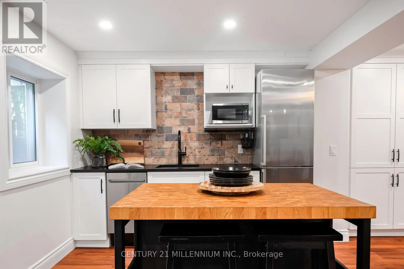174 LISA MARIE DRIVE