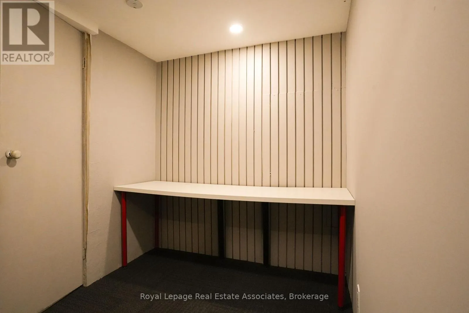 404 ROYAL YORK ROAD
